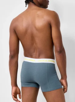 3" comfortable contrast-waist trunk