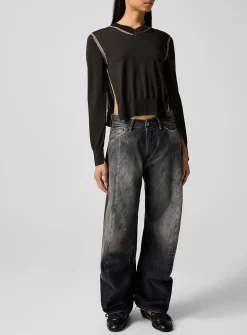 2006 distressed barrel-leg jean