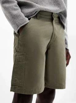 9" loose carpenter short