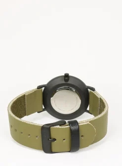 36 mm case watch