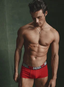 3" onyx/red stretch trunks