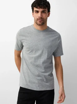 100% organic cotton crew-neck T-shirt