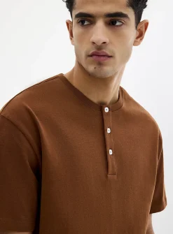 100% organic cotton Henley T-shirt