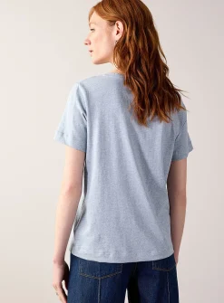 100% organic cotton V-neck T-shirt