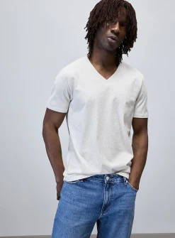 100% organic cotton V-neck T-shirt