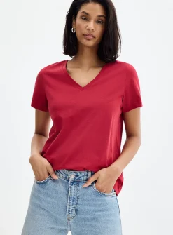 100% organic cotton V-neck T-shirt