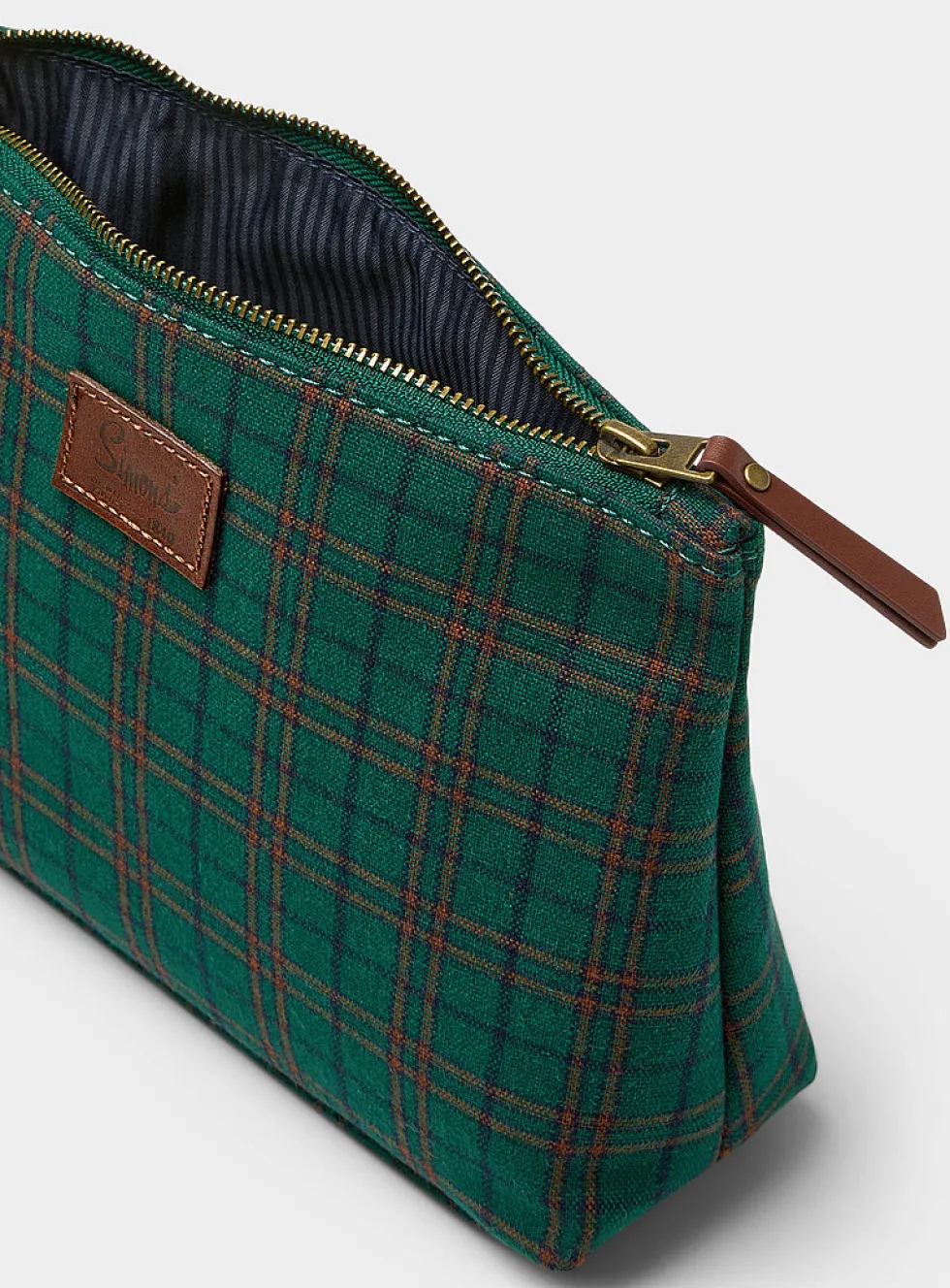 1840 zipped pouch