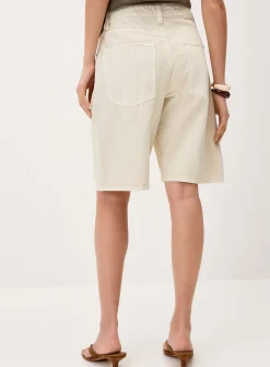 Accent stitching jort