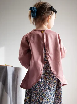 Adaptive apron