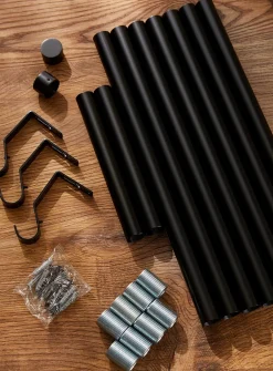Adjustable black curtain rod