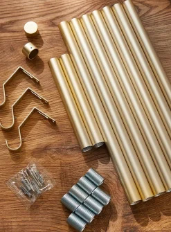 Adjustable golden curtain rod