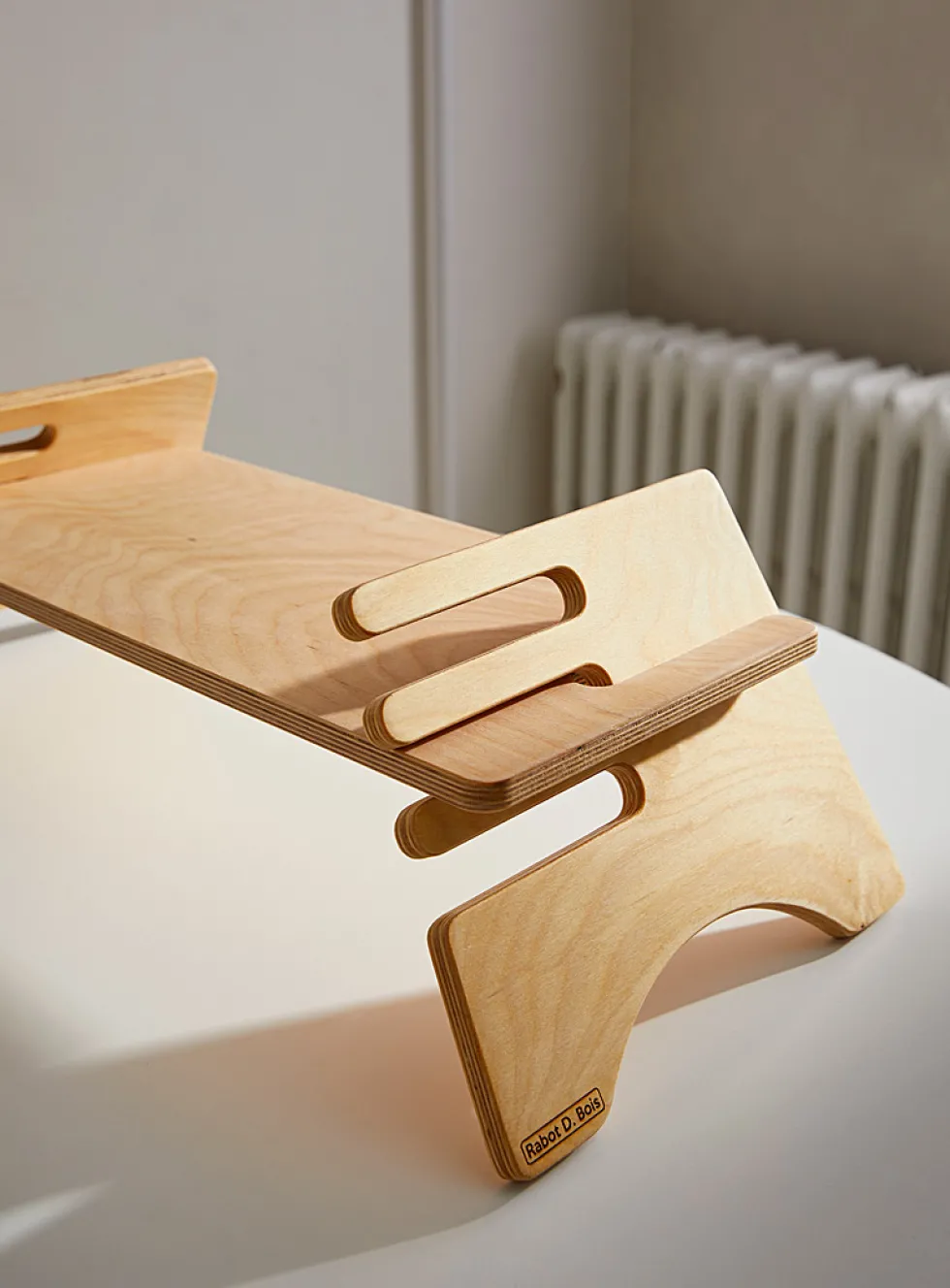 Adjustable height computer stand