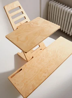 Adjustable height workstation