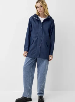 Adjustable-waist coated raincoat