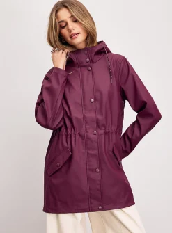 Adjustable-waist coated raincoat