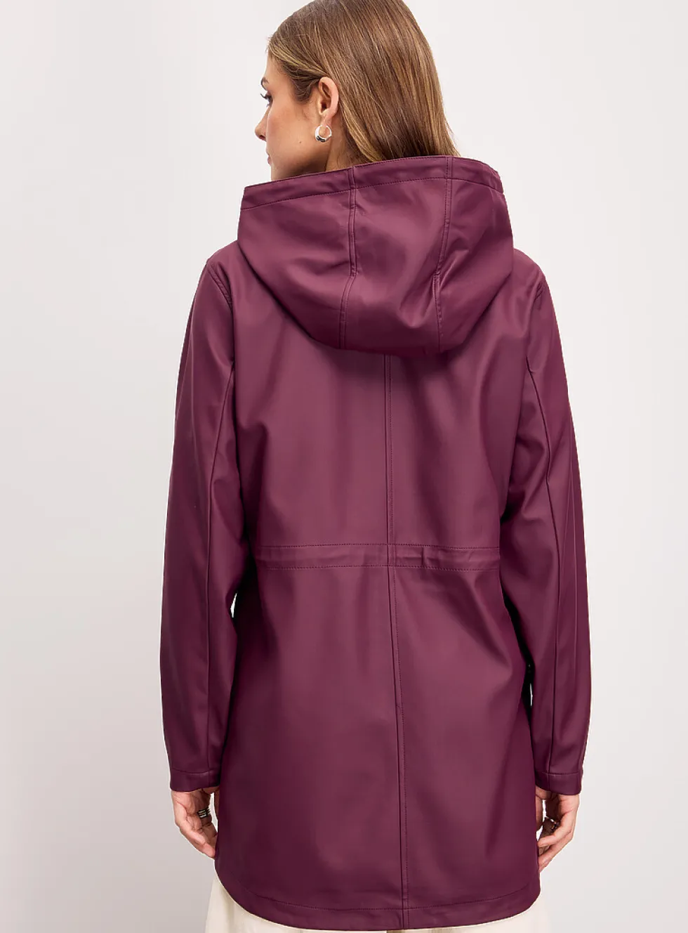 Adjustable-waist coated raincoat