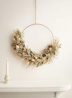 Alex dried plants wreath