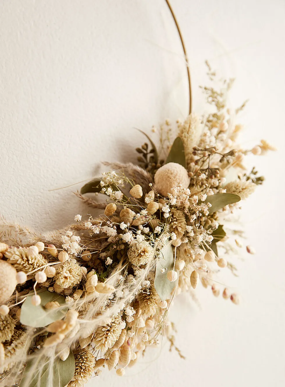 Alex dried plants wreath