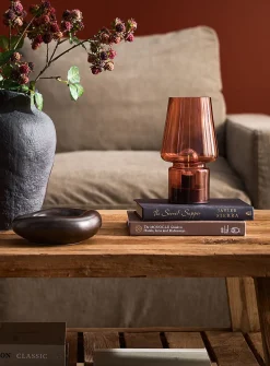 Amber retro-style portable open lamp
