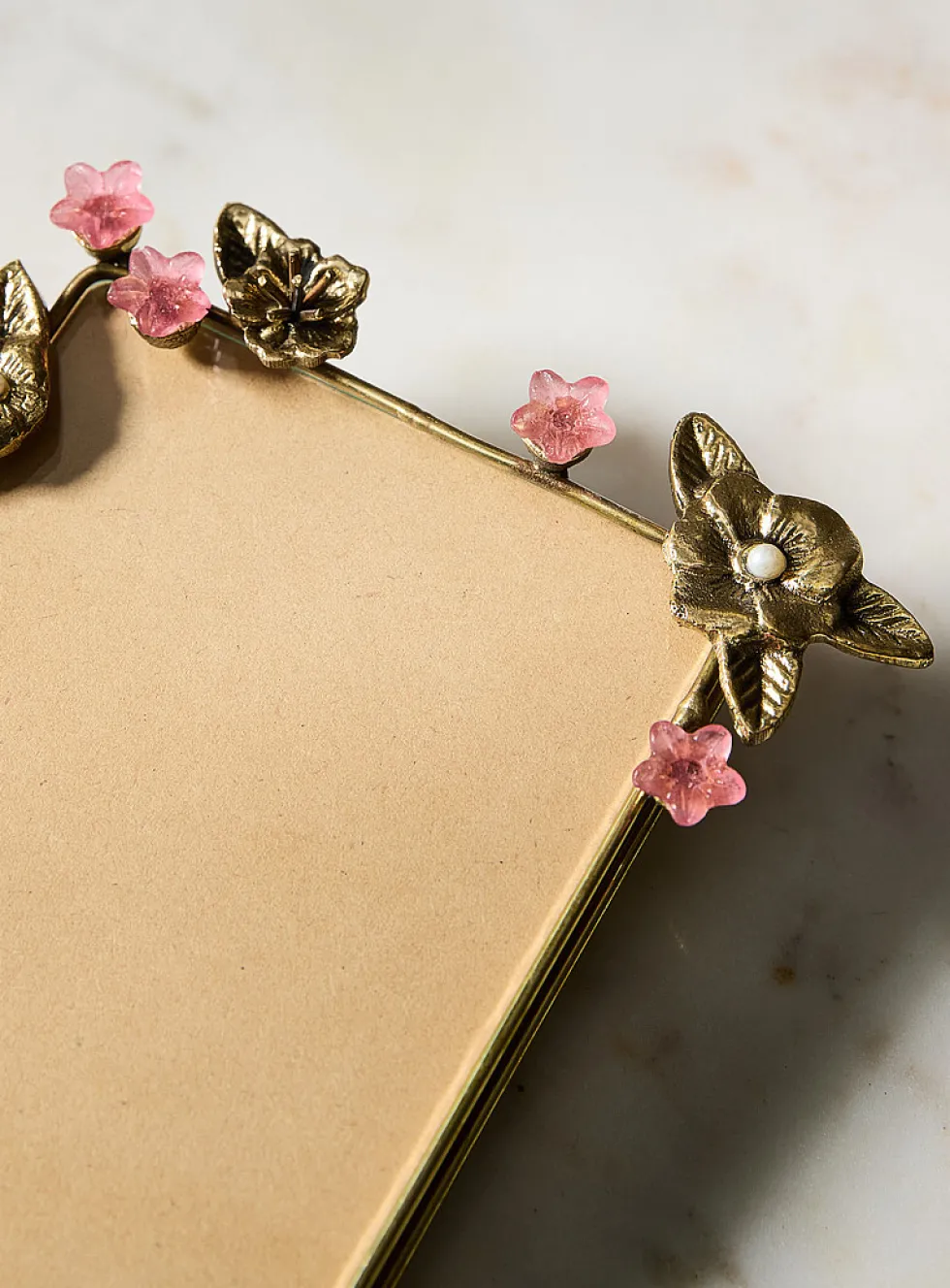 Amber wildflower frame