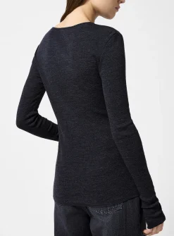 Amy 100% merino wool T-shirt
