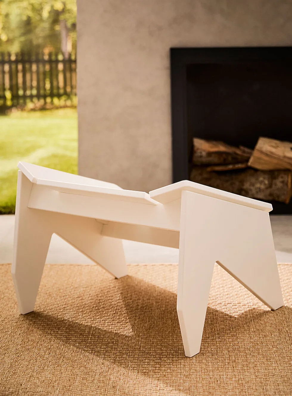 Angular outdoor footrest