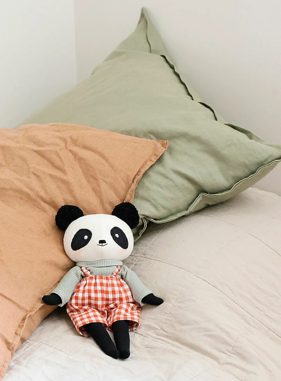 Animal plush toy