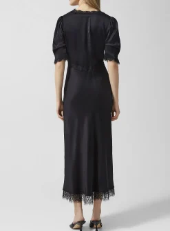 Annina satiny V-neck dress