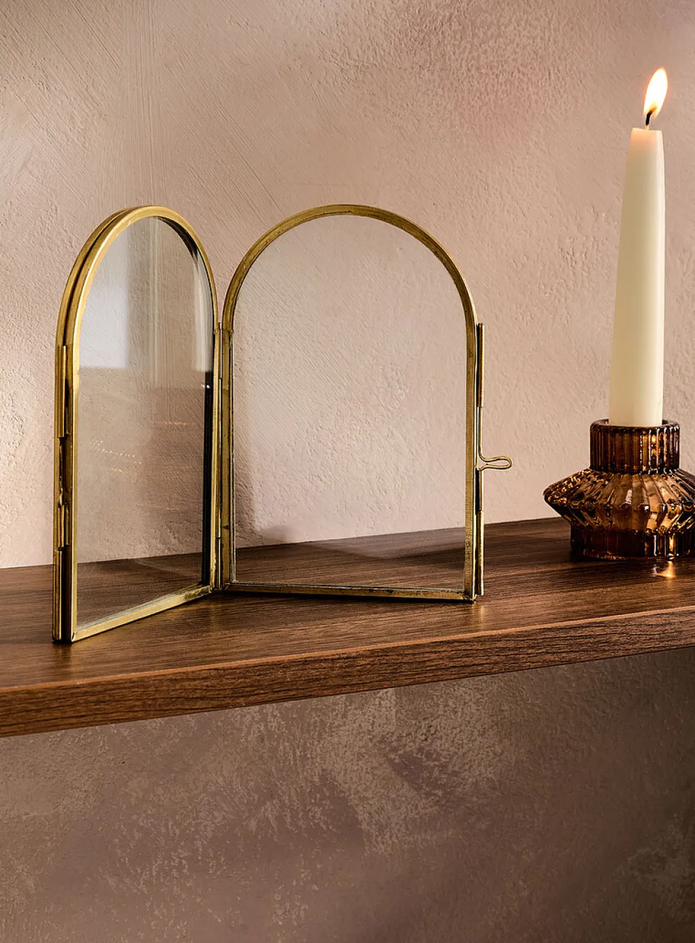 Antique brass arch-shaped double frame