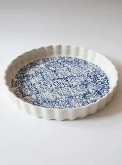 Antique ornamental pattern pie plate