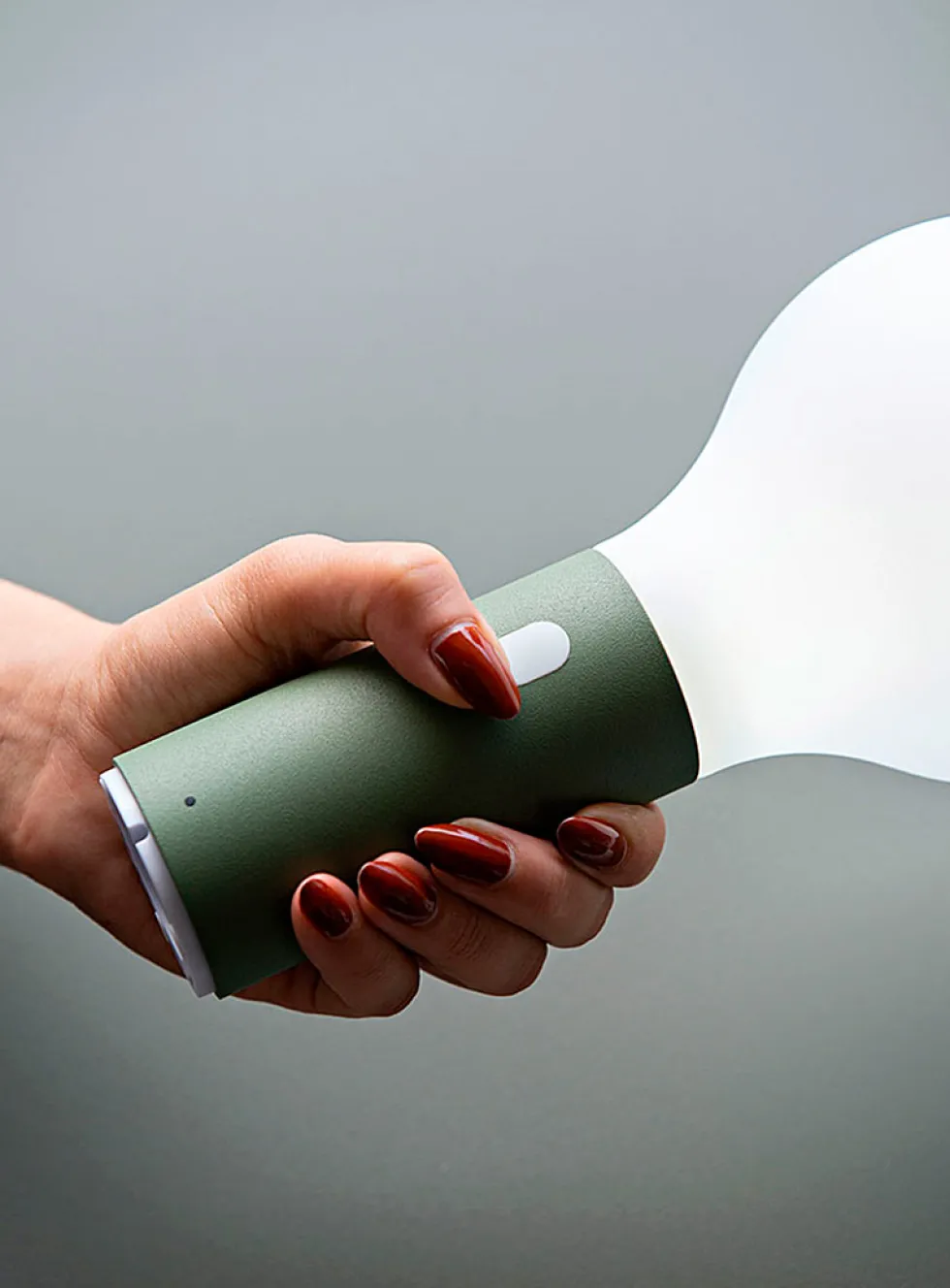 Aplô freestanding bulb lamp