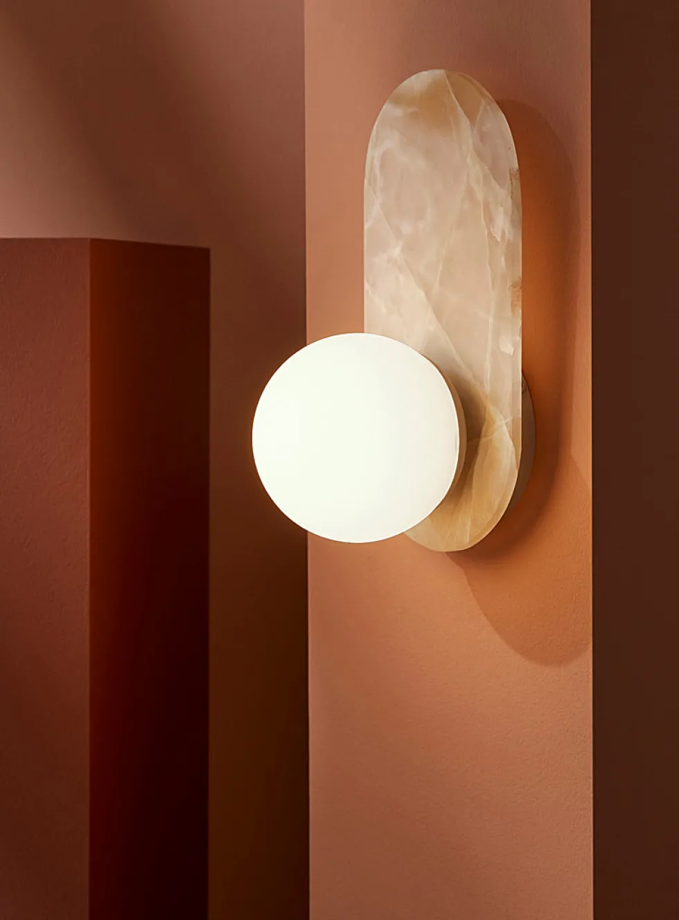 Arch onyx sconce