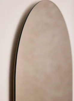 Arched all-glass mirror