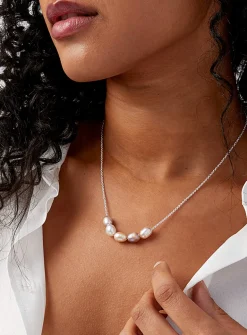 Ares five-pearl necklace