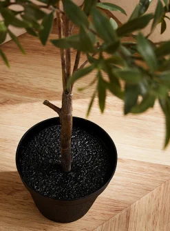 Artificial olive tree shrub