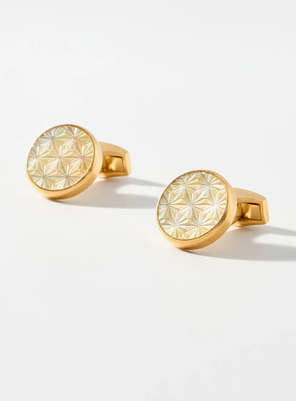 Asanoha mother-of-pearl cuff links