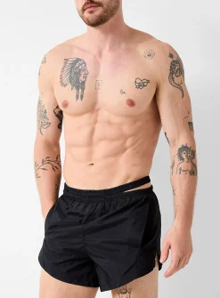 Asymetrical opening swim short