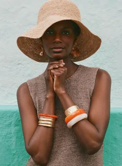 Asymmetric bangle