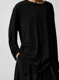 Asymmetrical long-sleeve tee