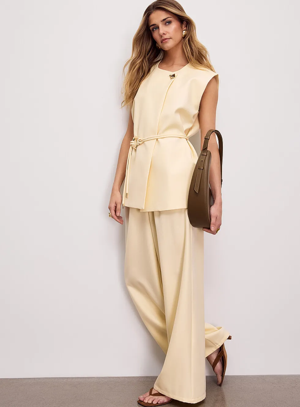 Asymmetric-belt pleated wide-leg pant