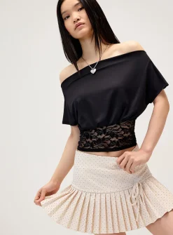 Asymmetric-neck lace-trim T-shirt