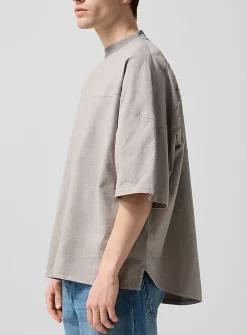 Atelier cursive logo vertical seam T-shirt