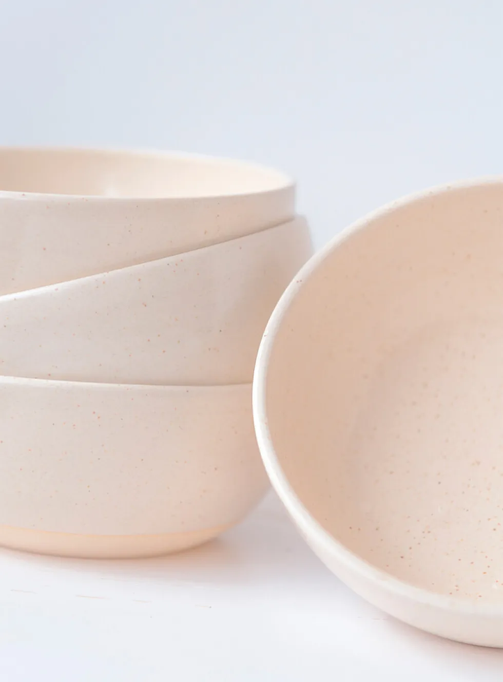 Aube satiny stoneware bowl