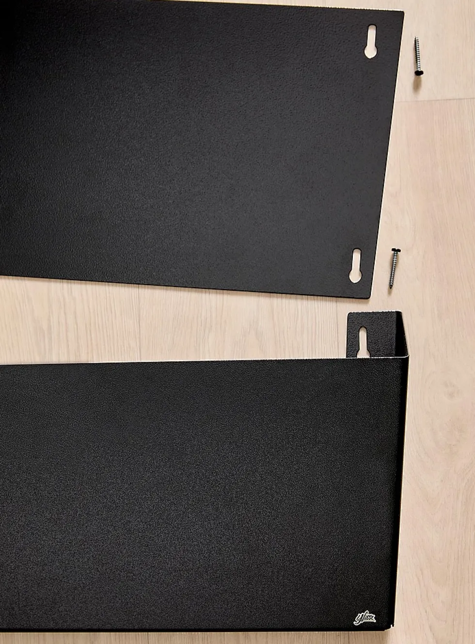 Avril wall-mounted shoe rack