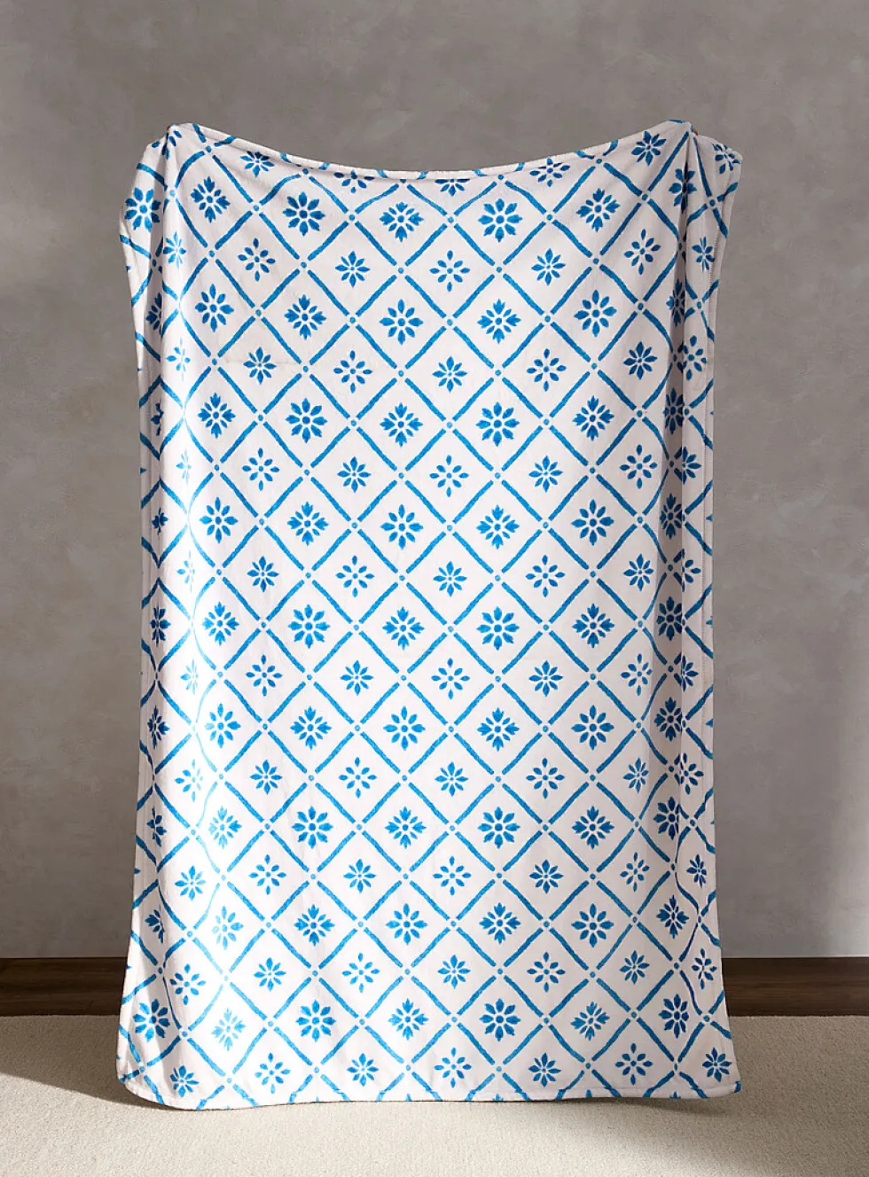 Azulejo soft plush throw