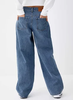 Baggy low-rise jean