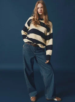 Baggy low-rise jean