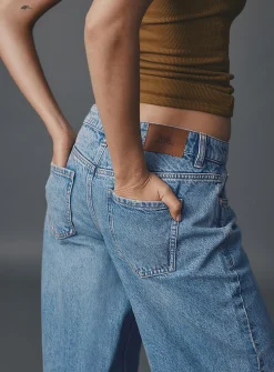 Baggy low-rise jean