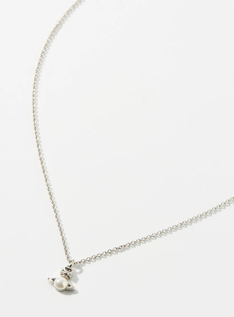 Balbina pendant necklace