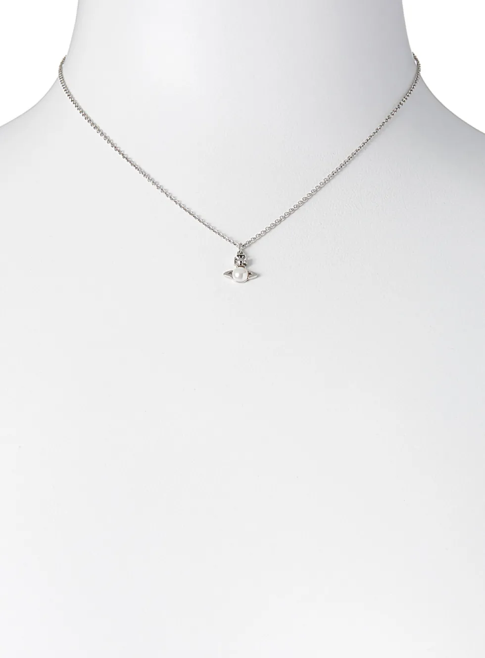 Balbina pendant necklace